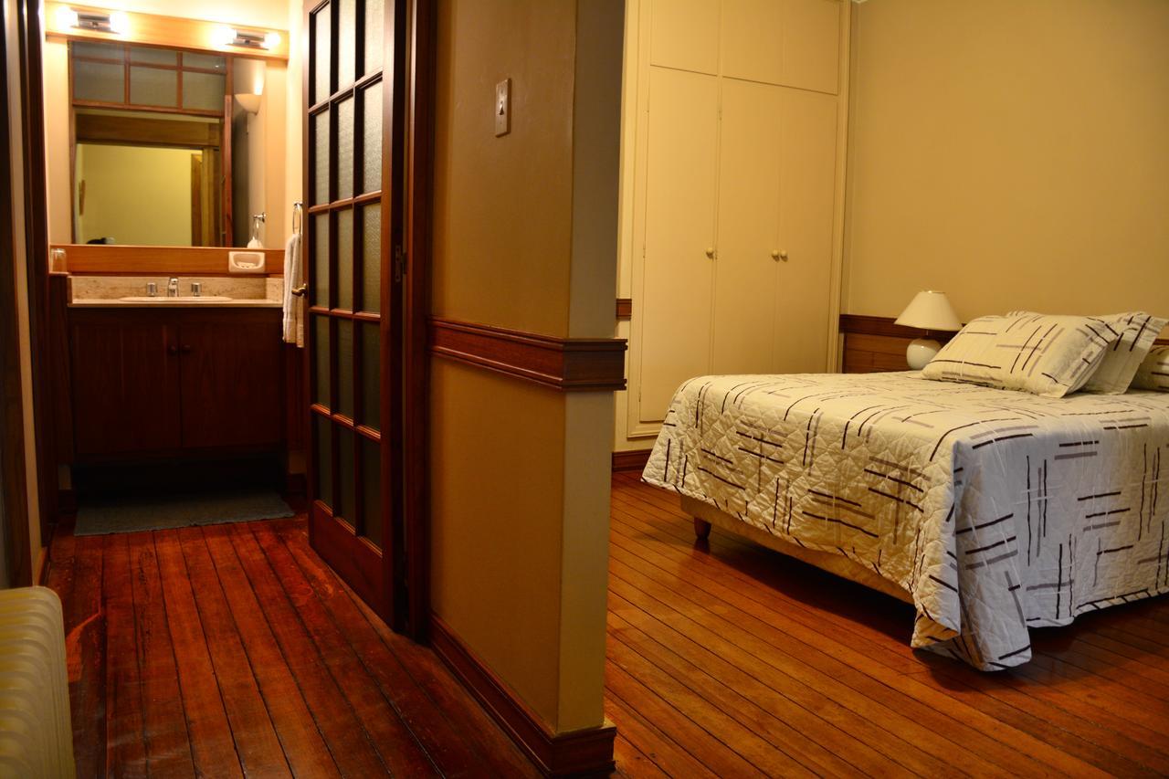 Hotel Crown ميلو المظهر الخارجي الصورة