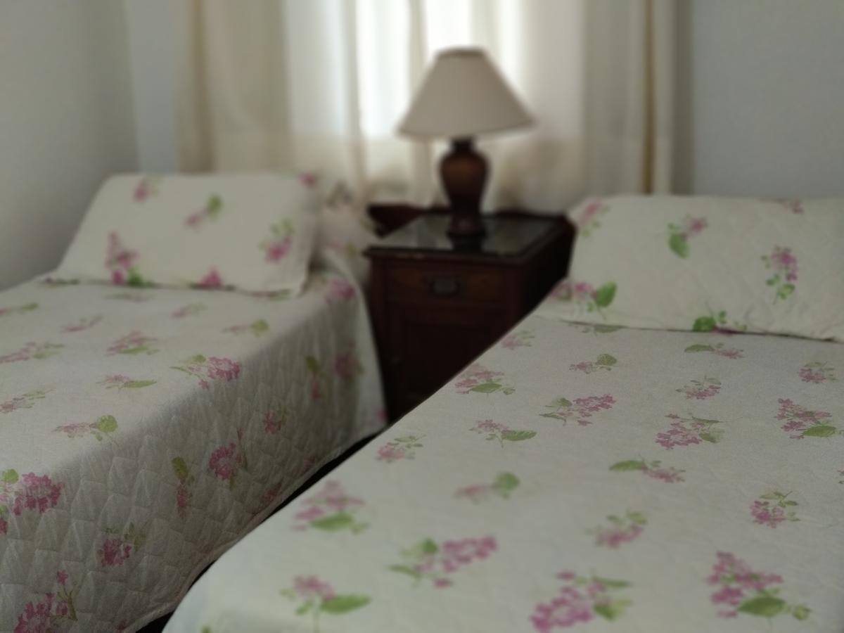 Hotel Crown ميلو المظهر الخارجي الصورة
